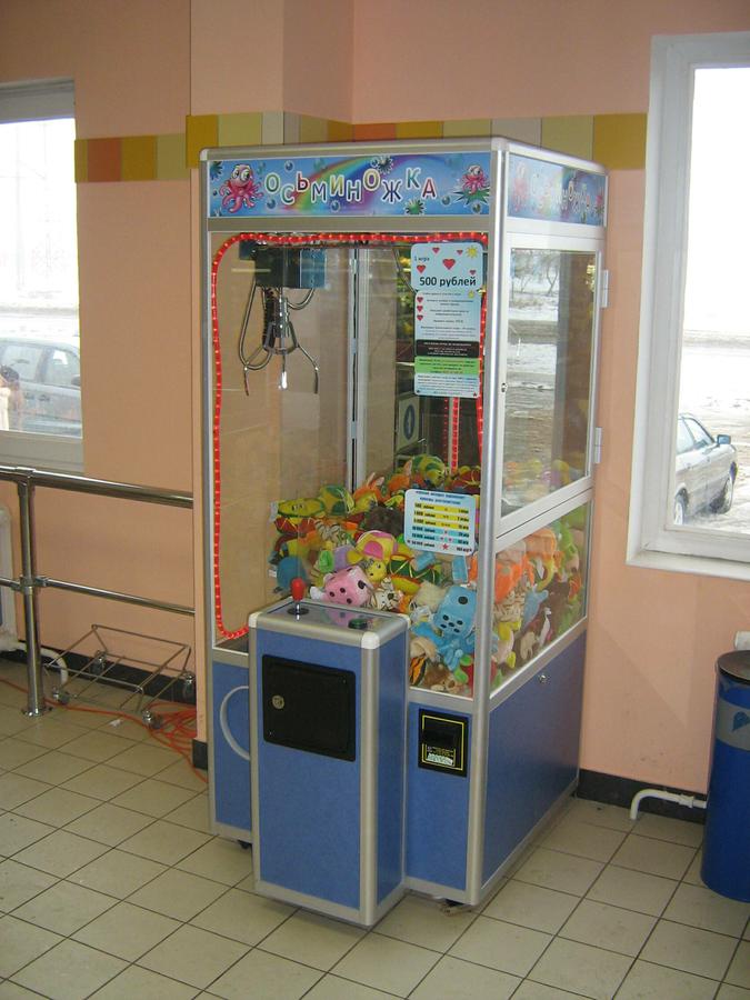 Автомат игрушек за 10 рублей